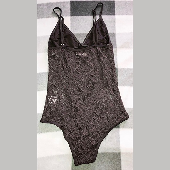 Nightcap Lace Bodysuit - Picture 2 of 2